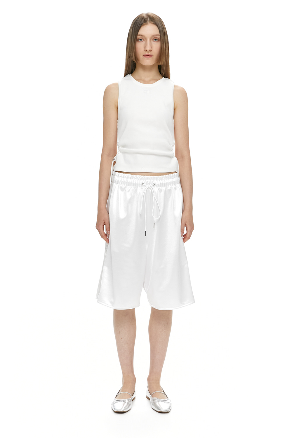 CUT OUT STRING SLEEVELESS / WHITE_MORE THAN PARADISE